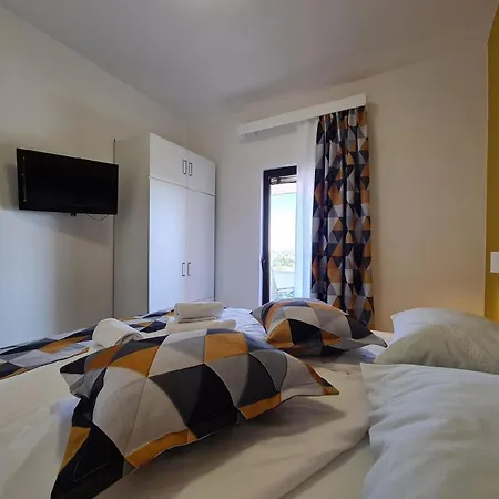Apartment Fuer 4 Personen Ca 35 Qm In Banjole, Istrien Istrische Riviera *